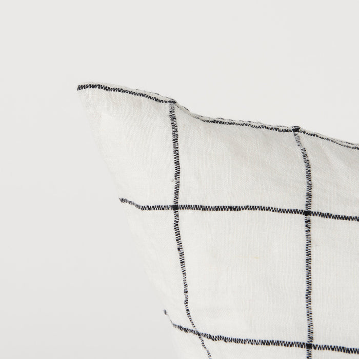 Suzanne 22 x 22 White/Black Square Pattern Decorative Pillow Cover