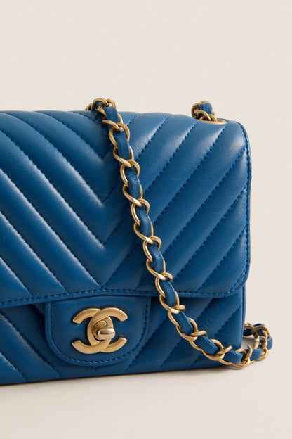 CHANEL V Stitch Blue Chevron Single Flap Chain Bag