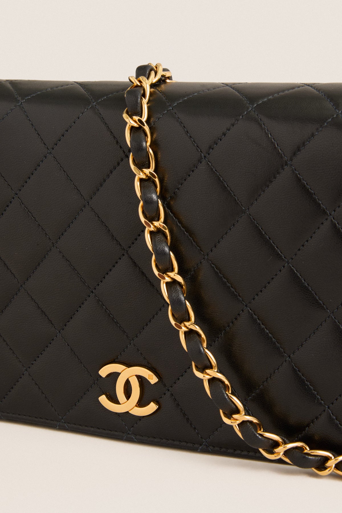 CHANEL Black Matelasse Chain Push Lock Shoulder Bag