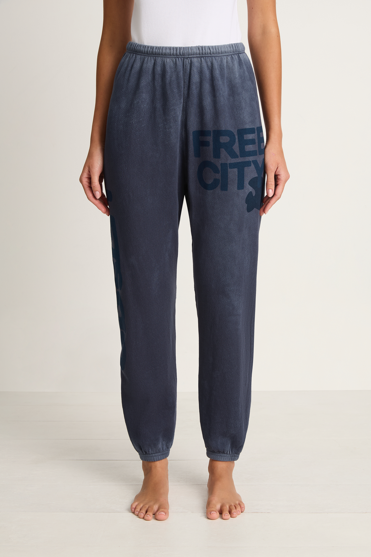 FREECITY Letsgo Supervintage OG Sweatpant - Moonshrooms Powder