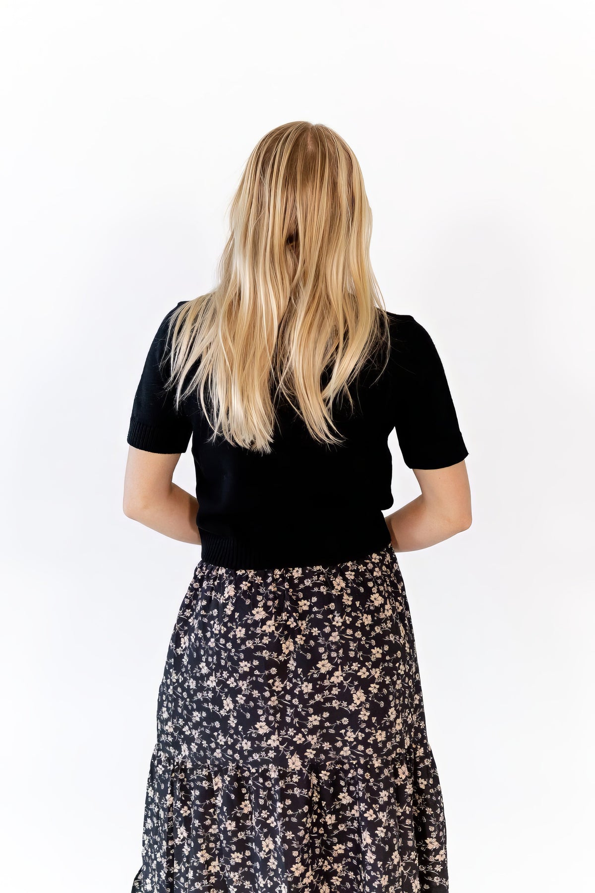 Morris Short Sleeve Cardigan · Black
