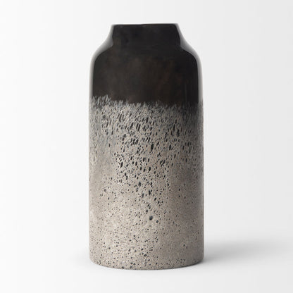 Emu Short Black w/ Gray Vase