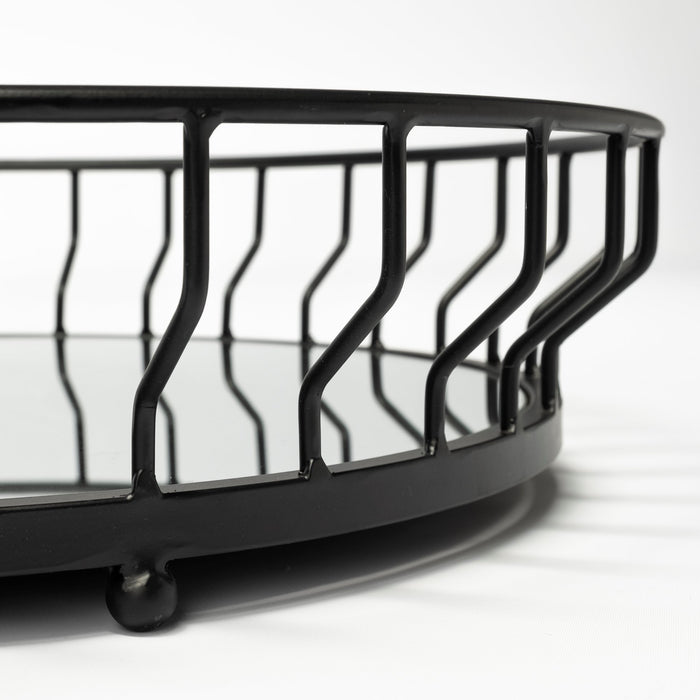 Helena 20L x 20W Black Metal Mirrored Bottom Round Serving Tray