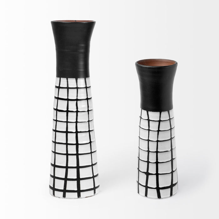 Luanda Small Black/White Large Ceramic Vase
