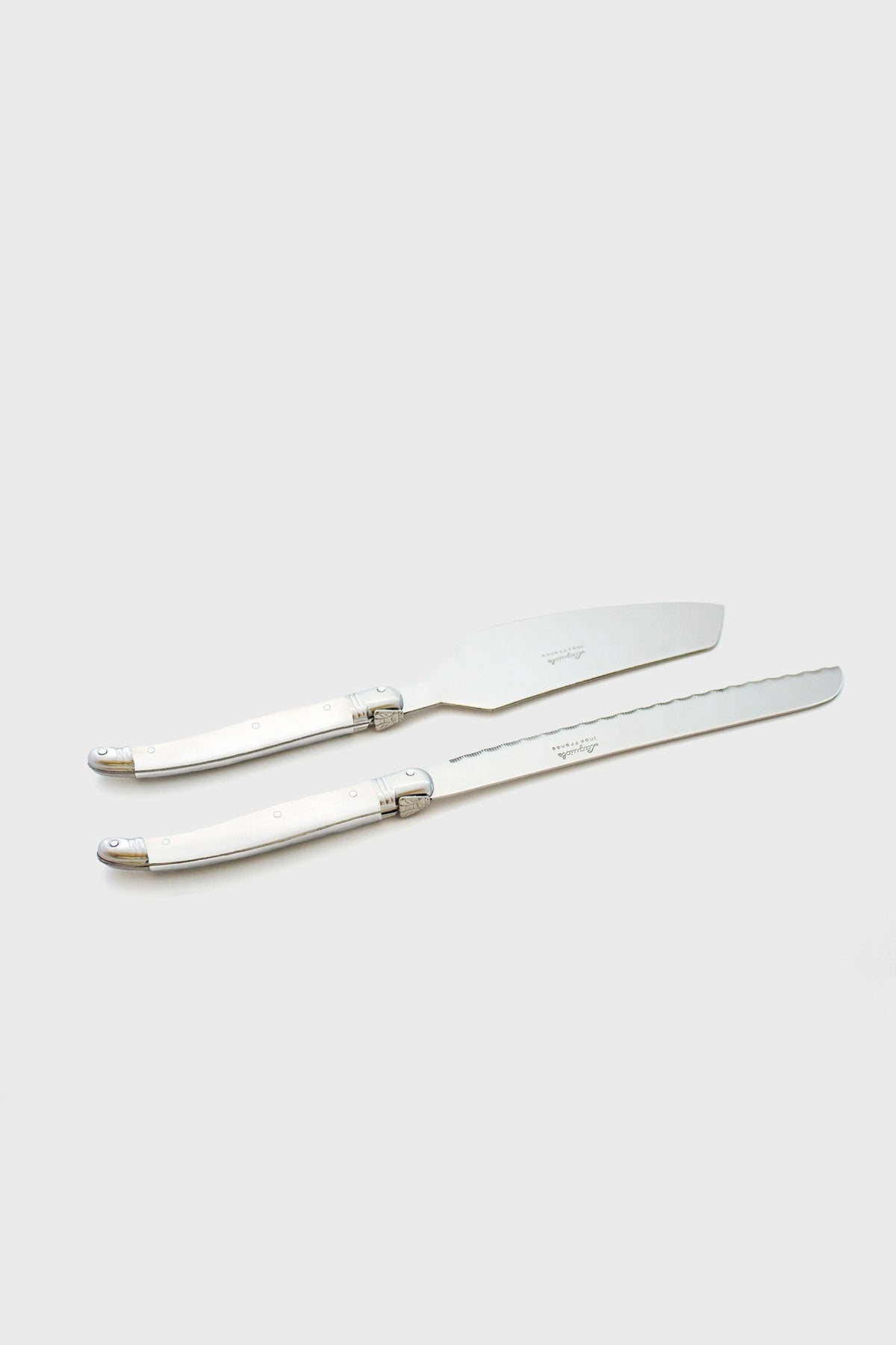 Cake Set Ivory Cake Slicer and Bread Knife